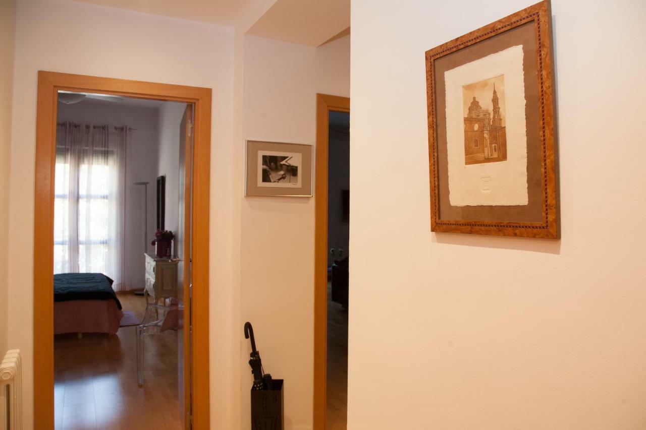 Dean Dos Catedrales Apartment Zaragoza Exterior photo